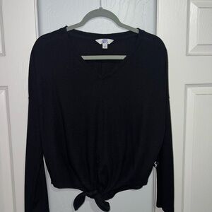 JoyLab Black V-Neck Tie-Front Blouse